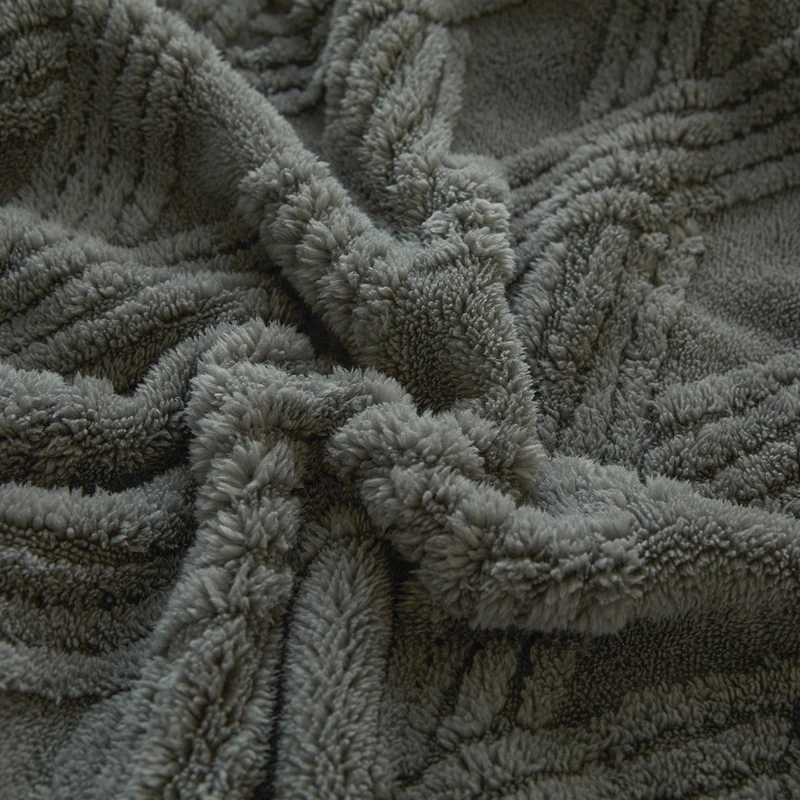 WASART Extra Large Fluffy Coral Fleece Throw Blanket 150x200 Thermal Thick Quilted Bedspread for Warm Cozy Autumn Winter Use